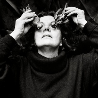 Auto-retrato, Ojosparavolar. ©Graciela Iturbide